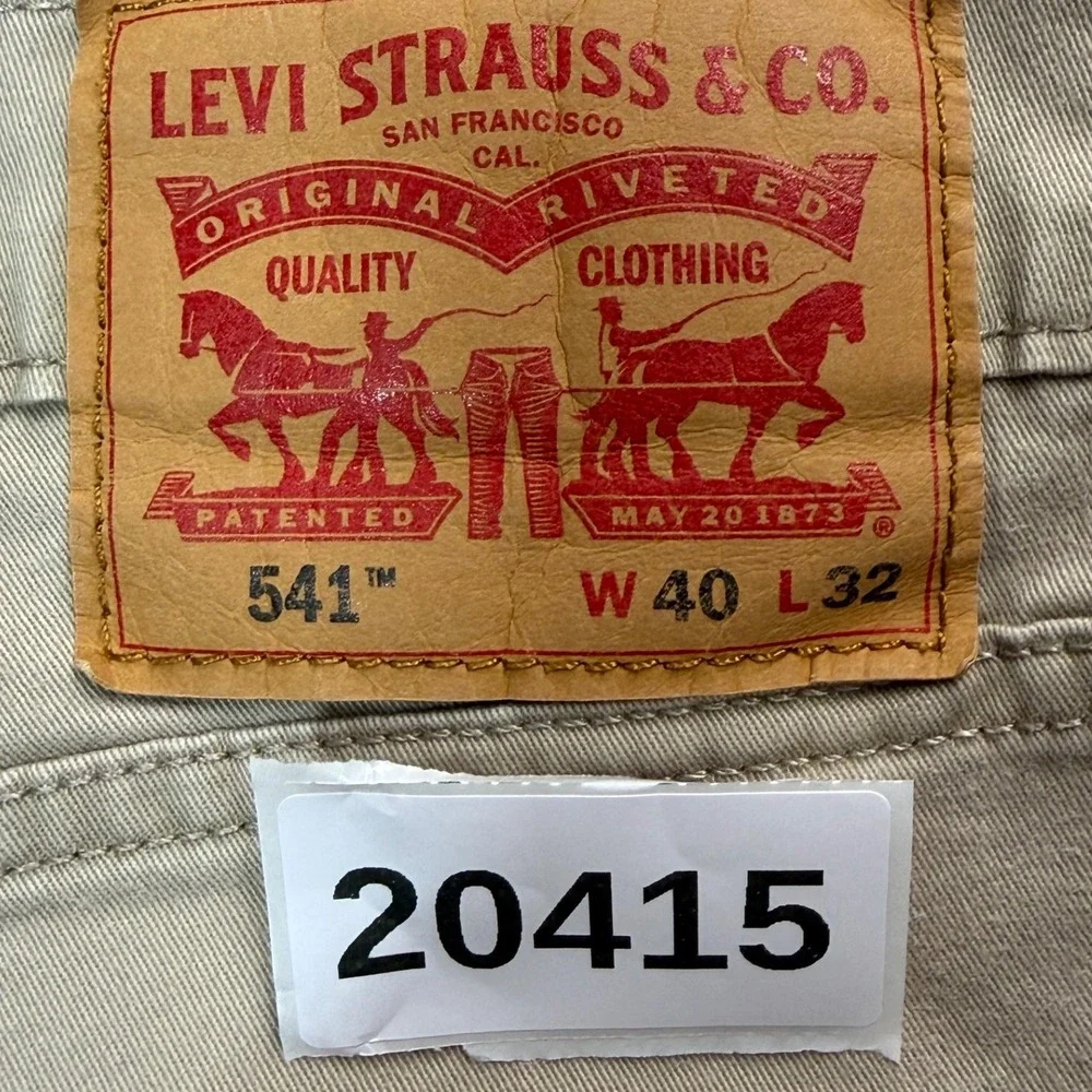 Levis 541 Jeans Mens‎ Measures 40X31 Tag 40x32 Athletic Taper Stretch Pants